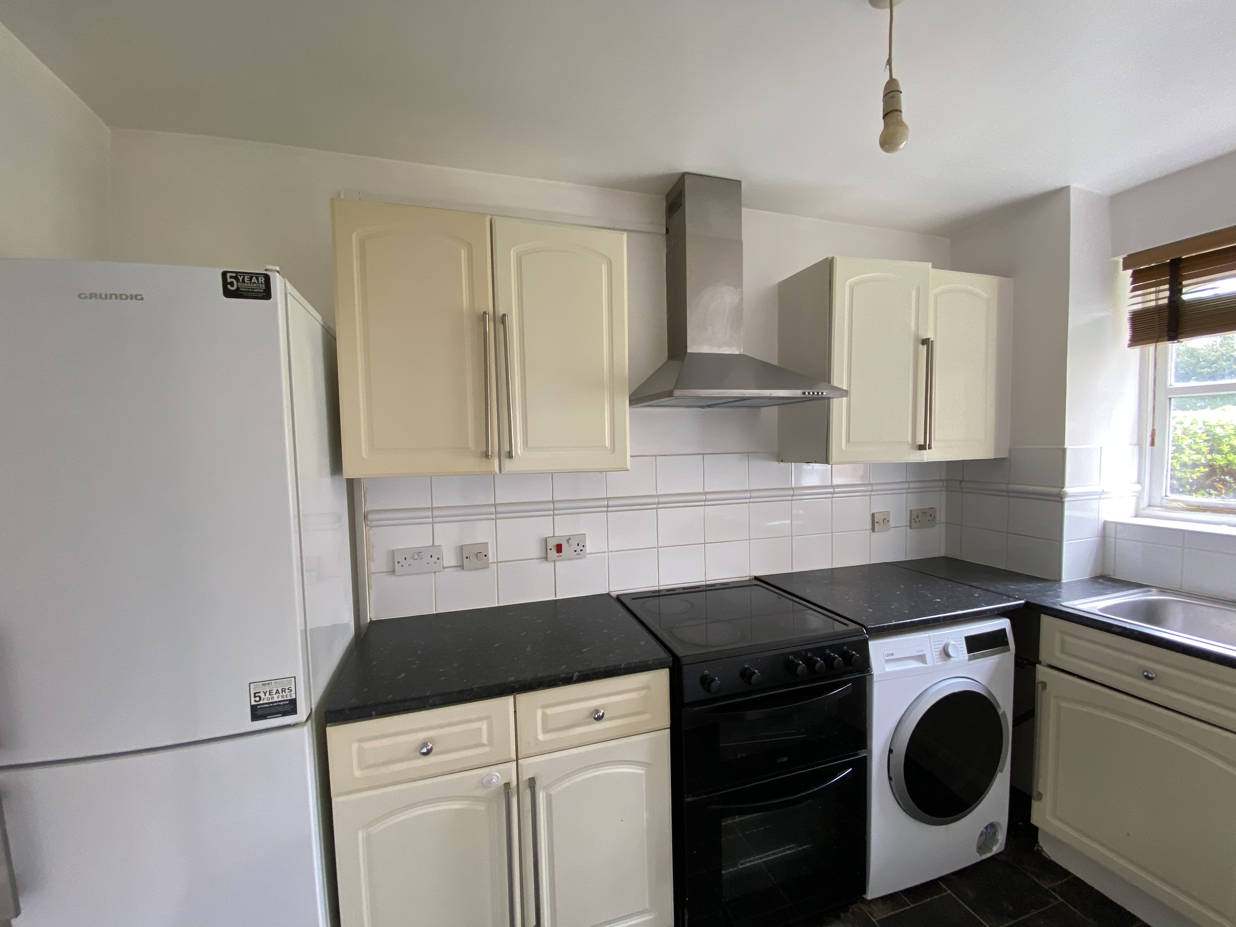 1 bedroom flat in NW2 – AVAILABLE NOW (ref. 2 W/D)